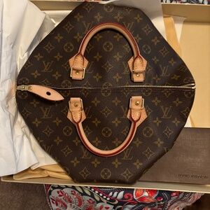 2010 Louis Vuitton Speedy 35